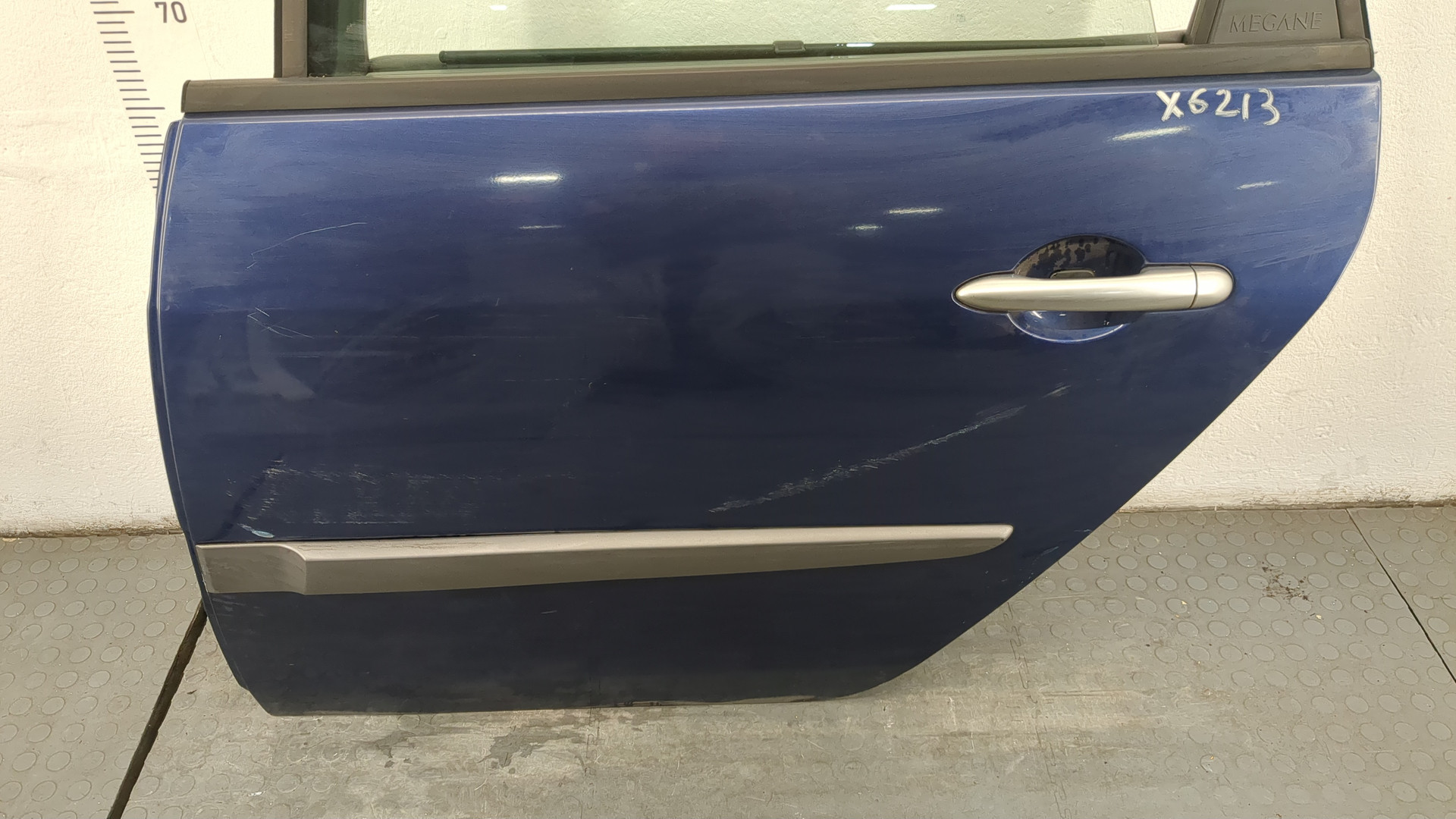 Дверь задняя левая