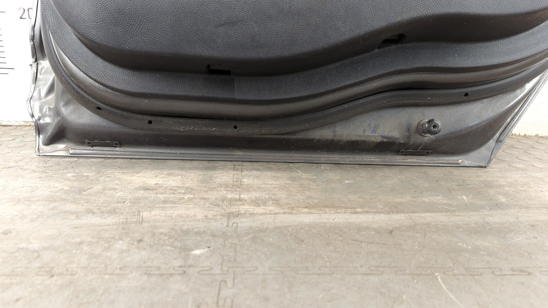 Дверь задняя правая