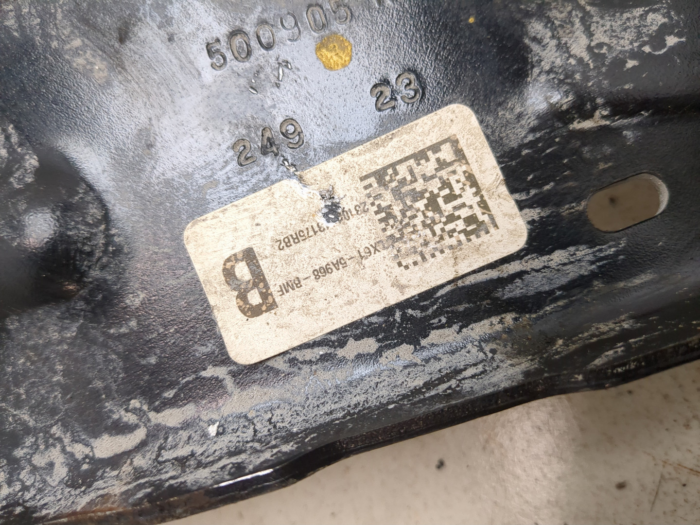 Кулак поворотный задний правый