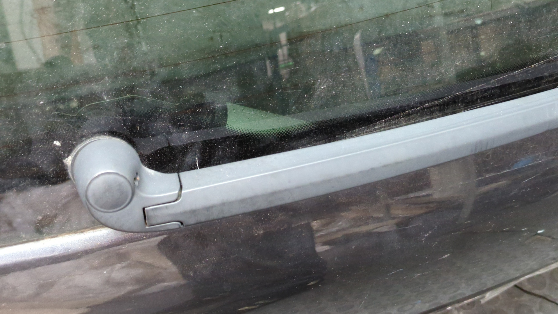 Дверь багажника