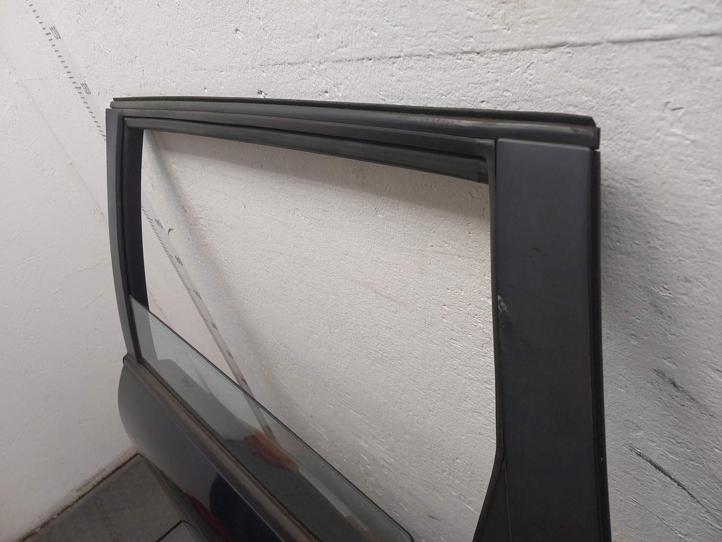 Дверь задняя левая