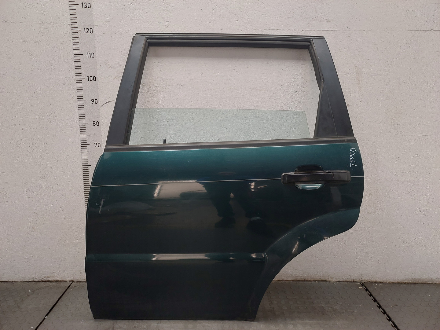 Дверь задняя левая