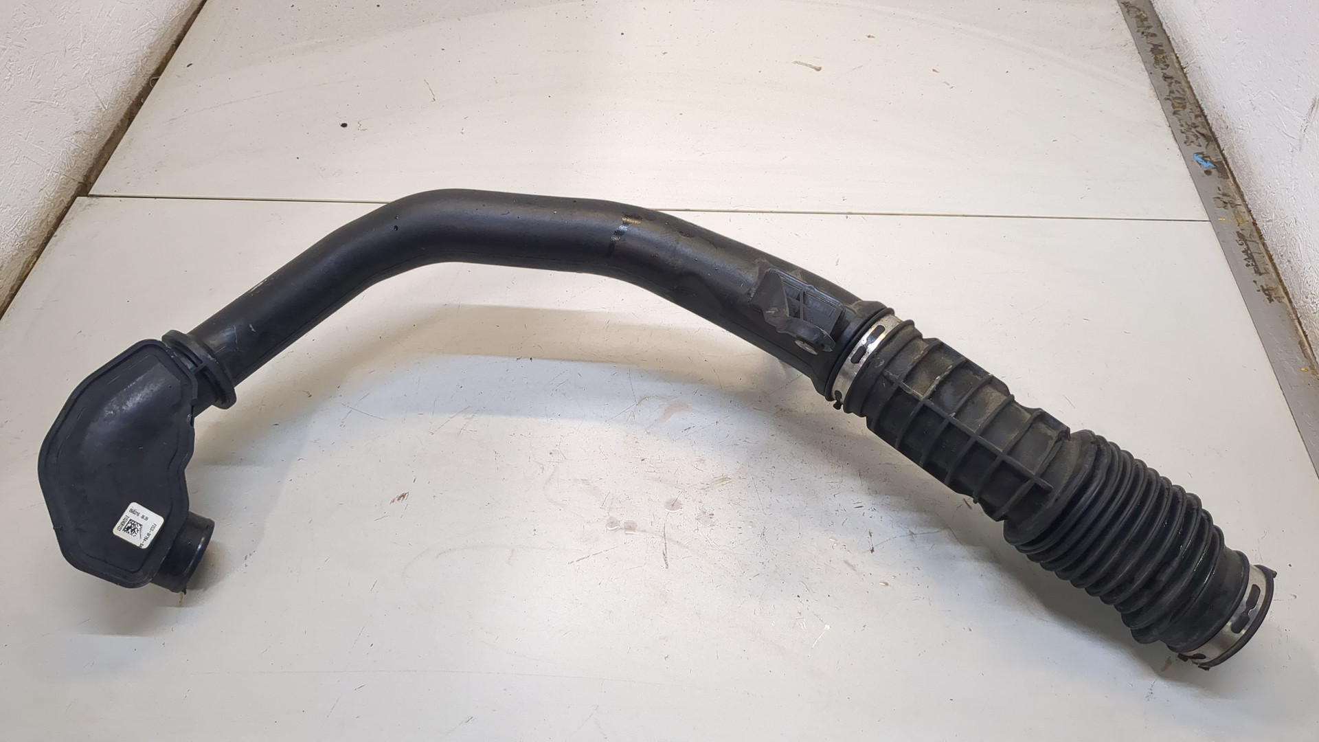 Патрубок воздушного фильтра