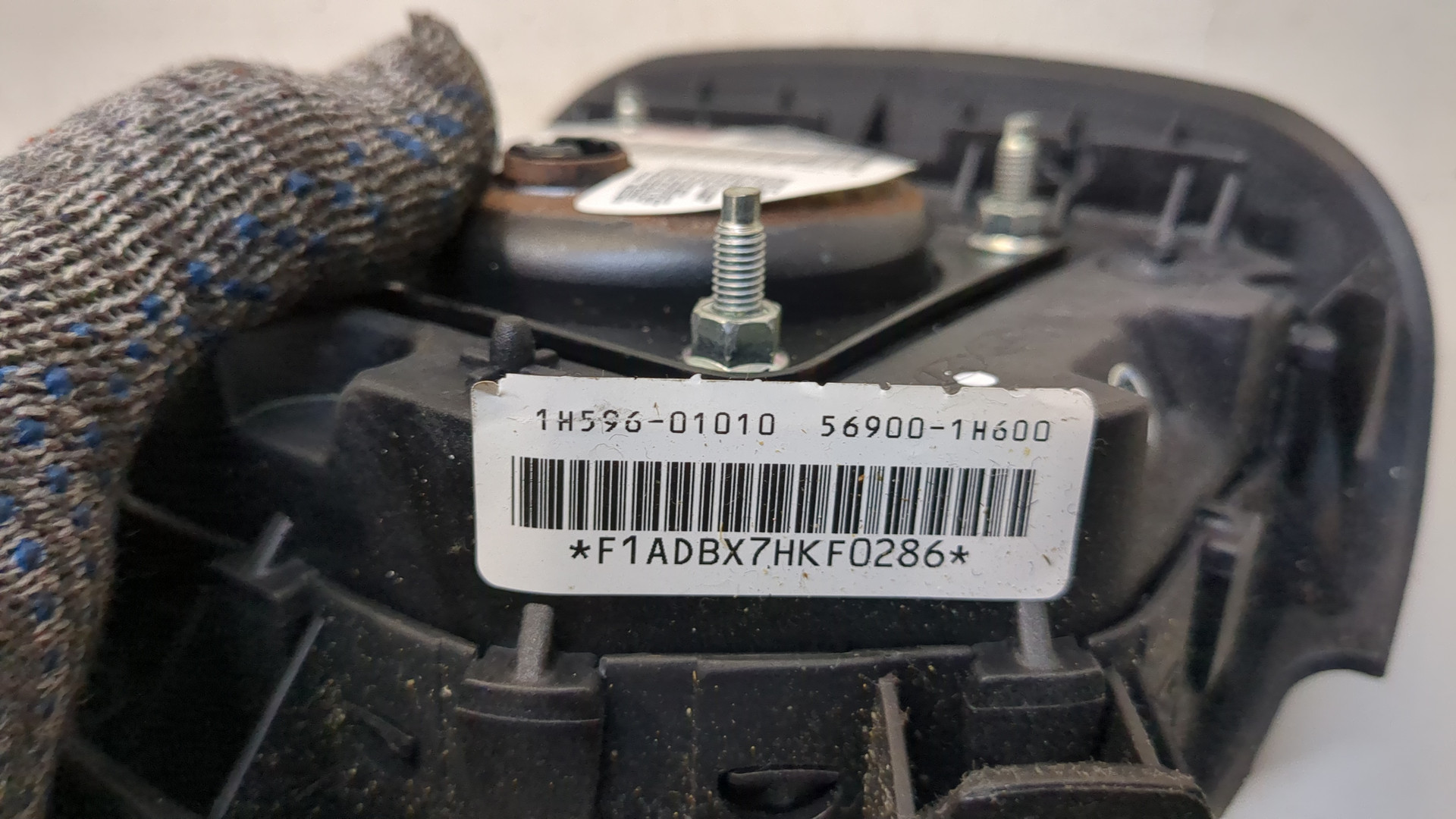 Подушка безопасности в рулевое колесо