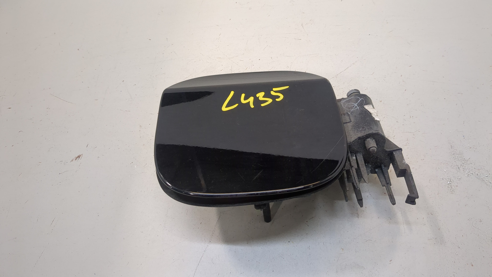 Лючок бензобака