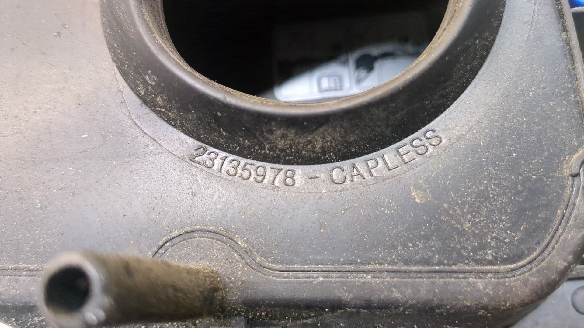 Лючок бензобака