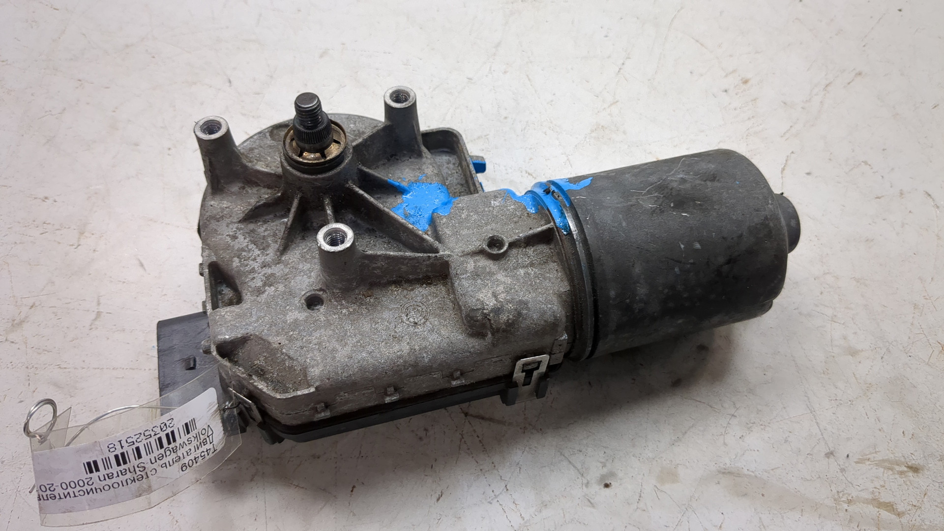 Моторчик стеклоочистителя передний