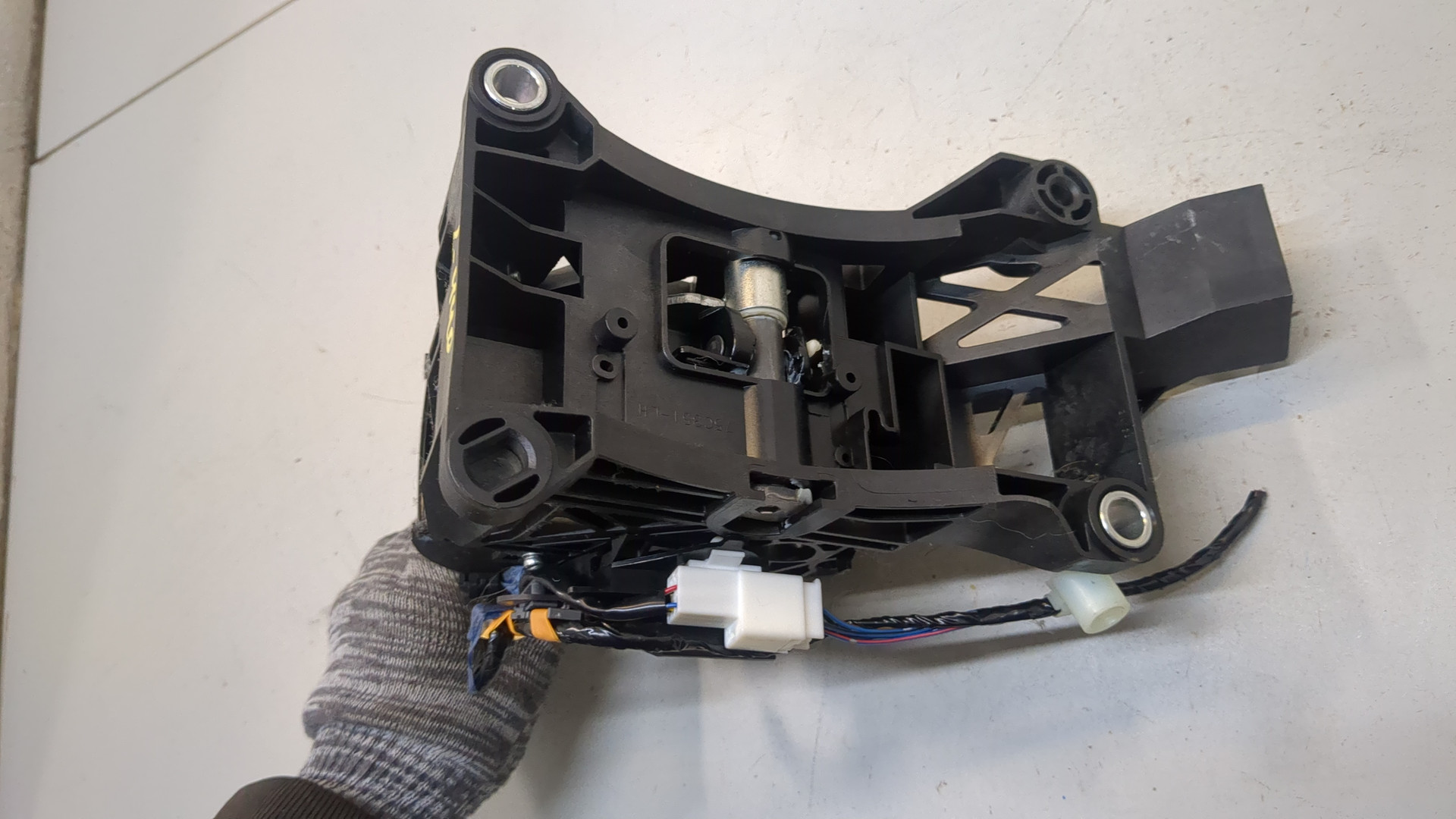 Кулиса МКПП / АКПП