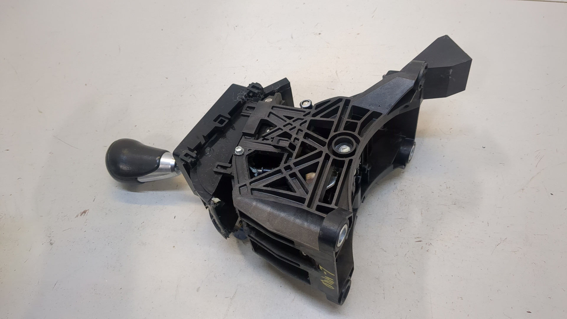 Кулиса МКПП / АКПП