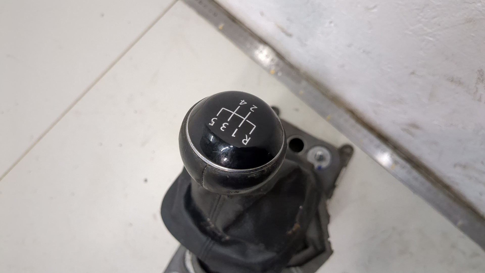 Кулиса МКПП / АКПП