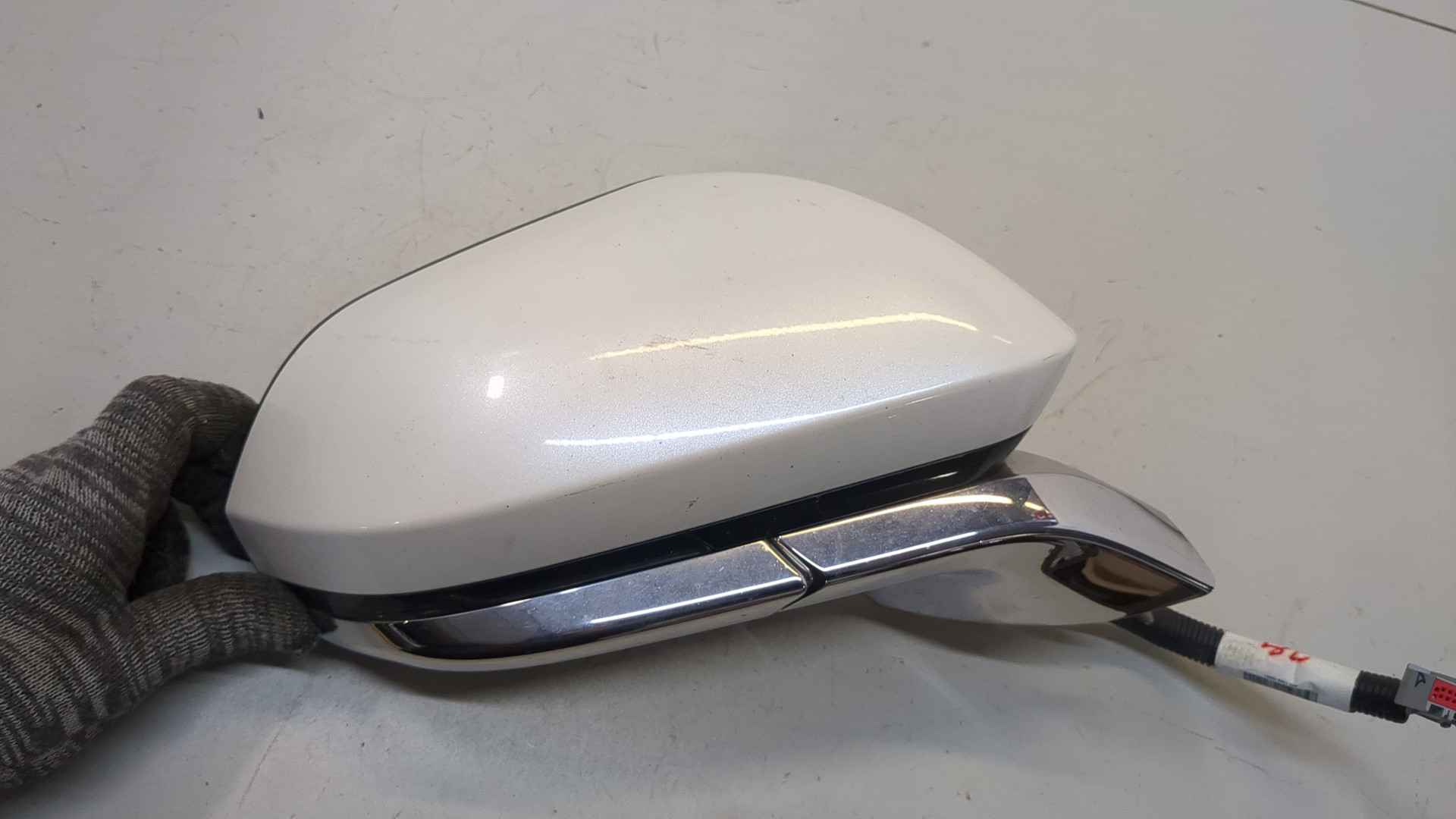 Зеркало правое электрическое