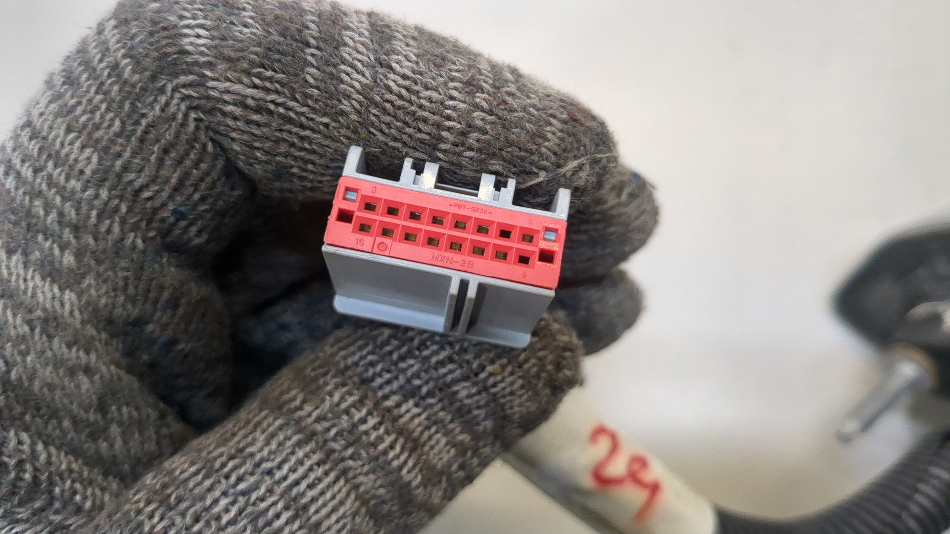 Зеркало правое электрическое