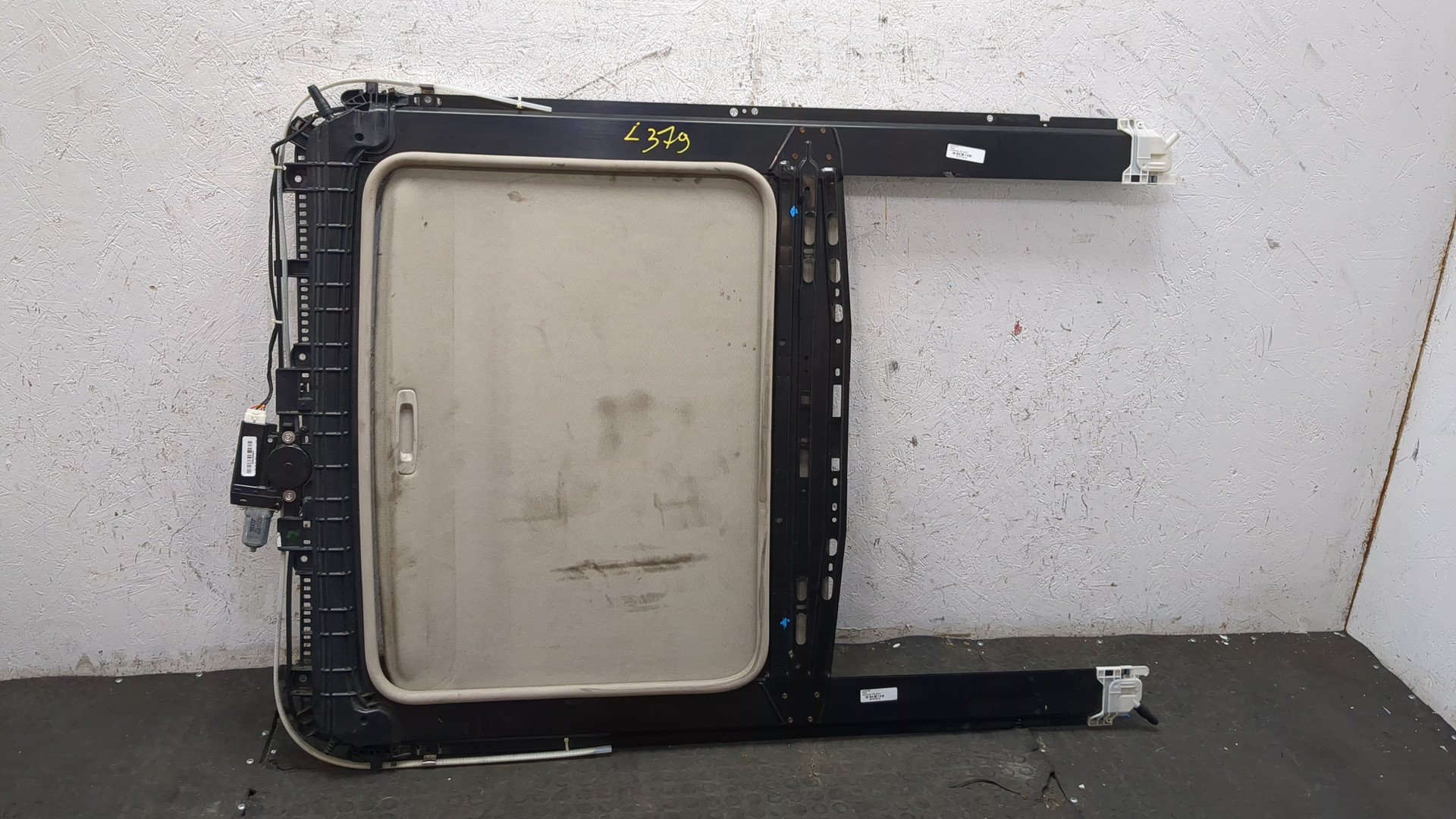 Люк в сборе электрический