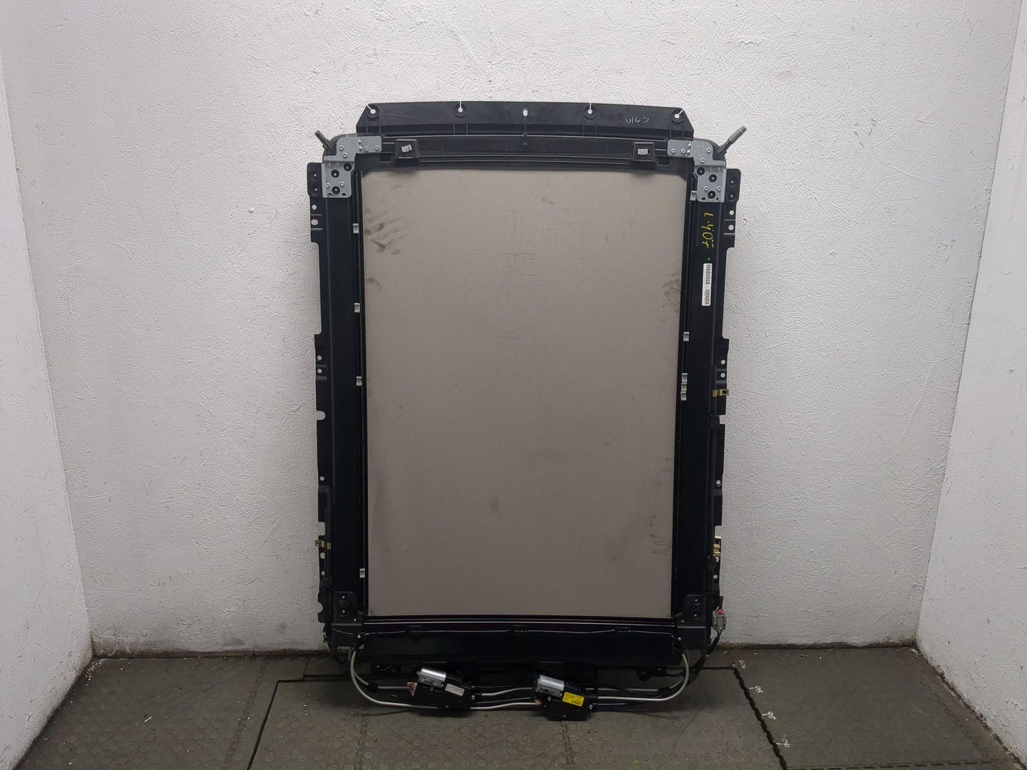 Люк в сборе электрический