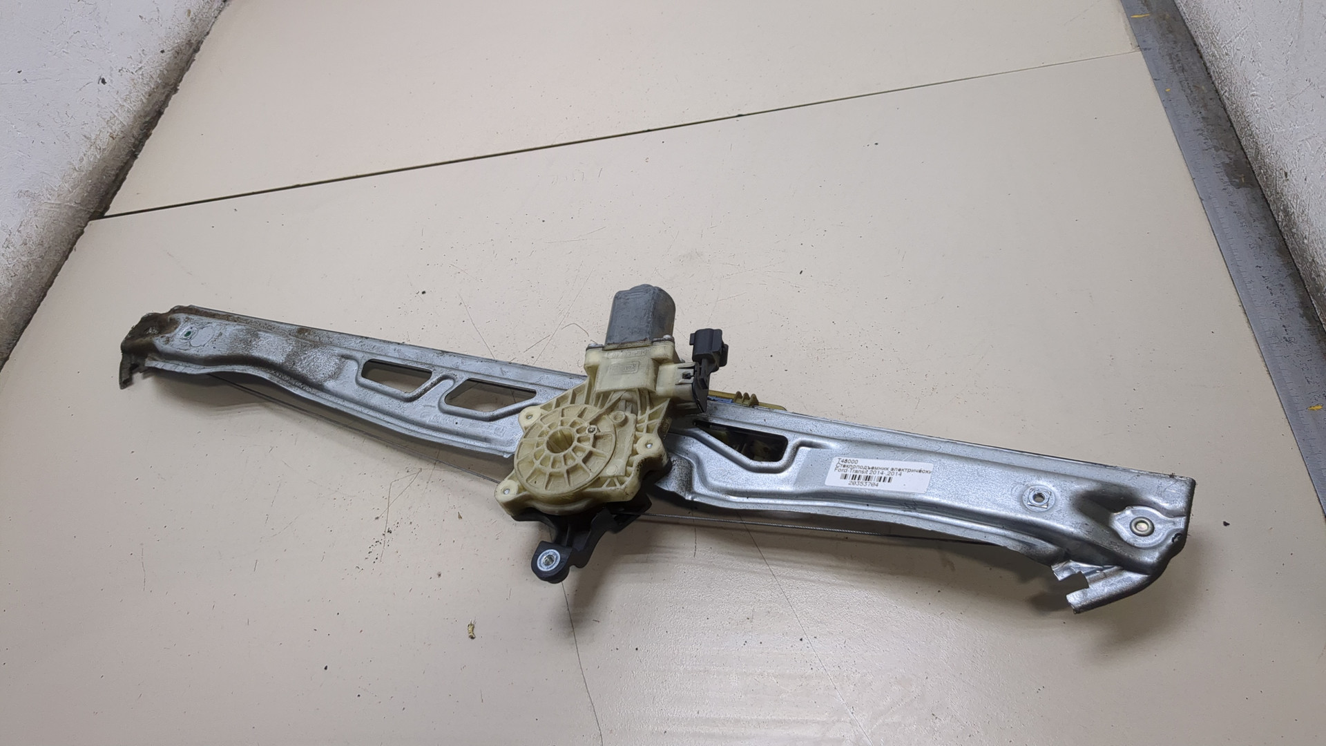 Стеклоподъемник электр. передний левый