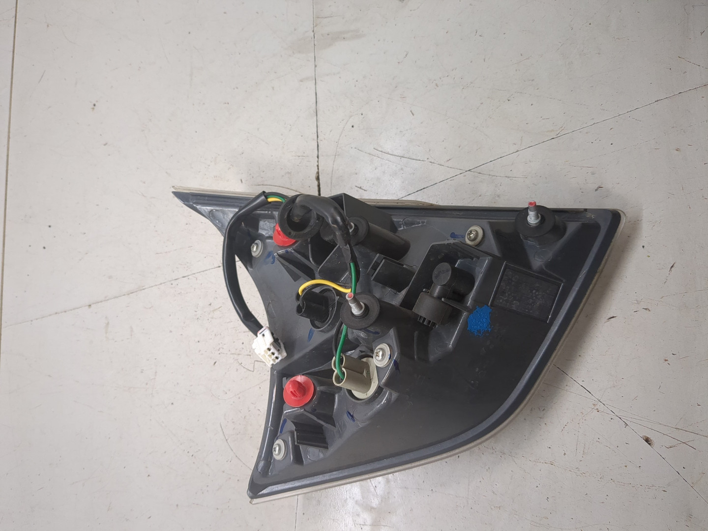 Фонарь задний внутренний правый