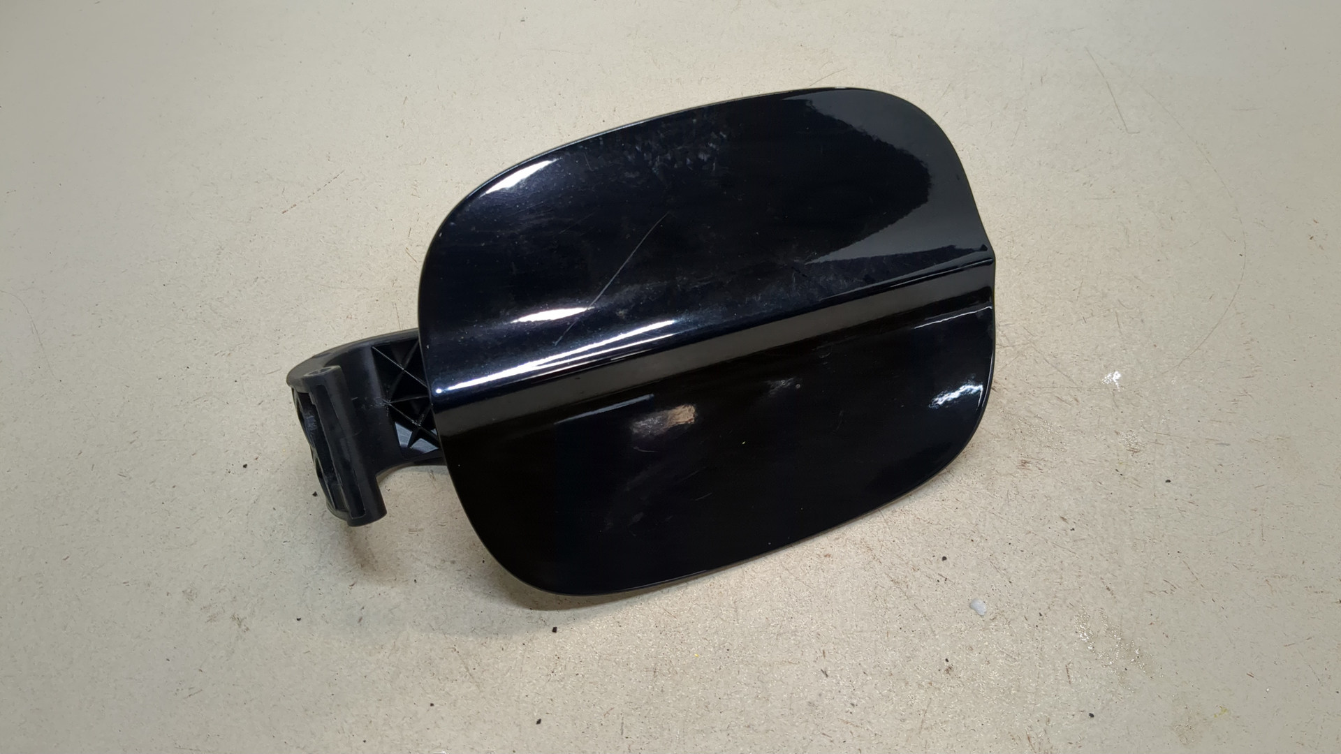 Лючок бензобака