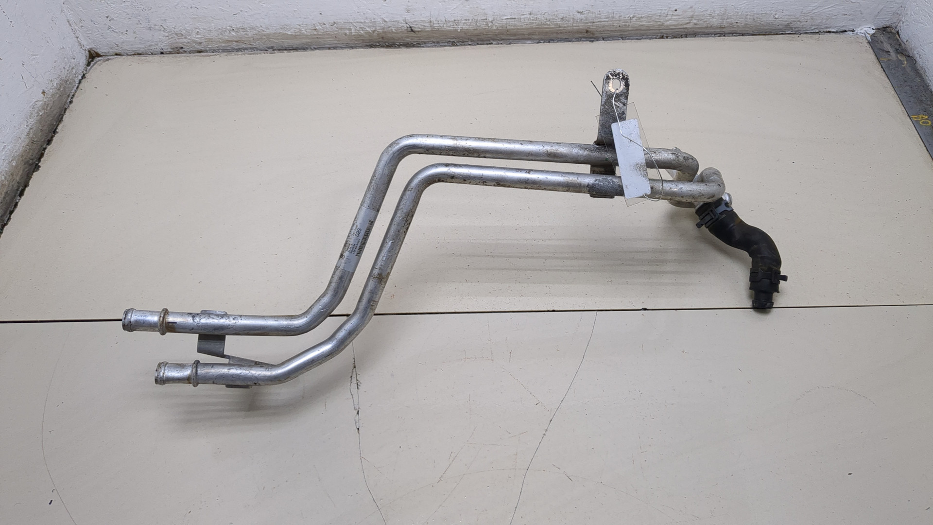 Трубка системы охлаждения