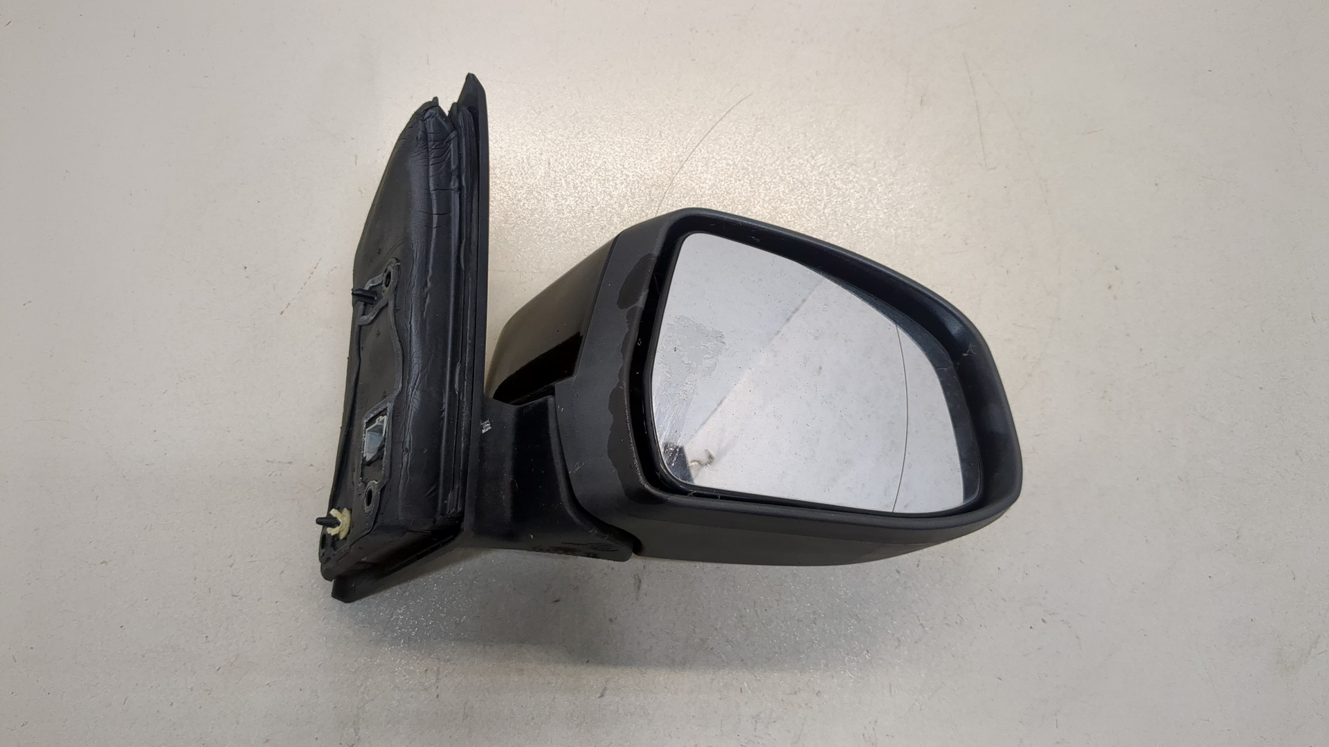 Зеркало правое электрическое