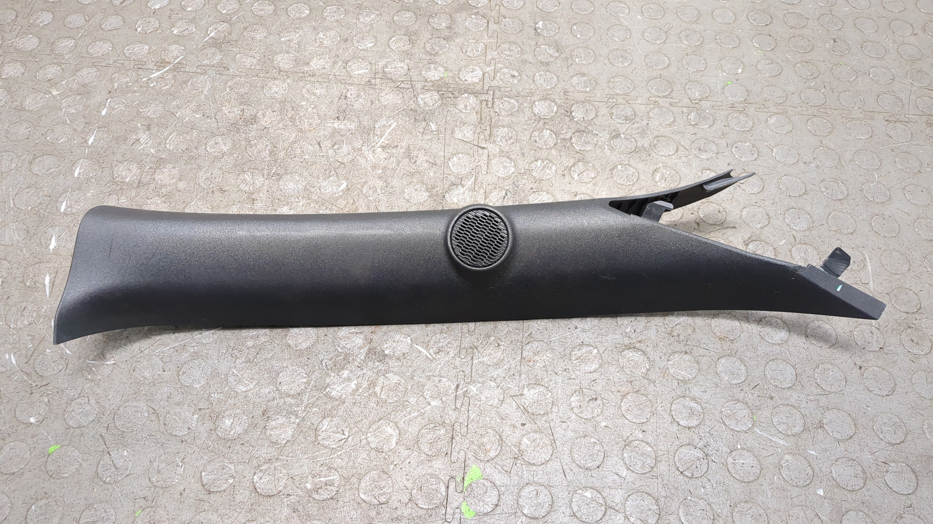 Обшивка стойки