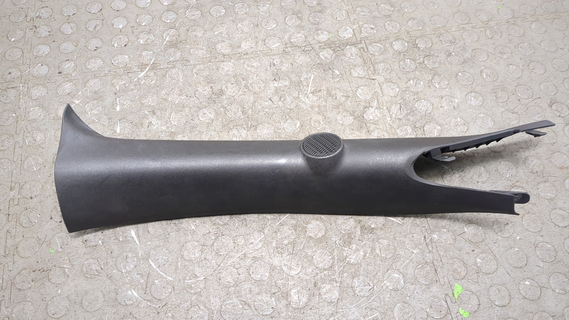 Обшивка стойки