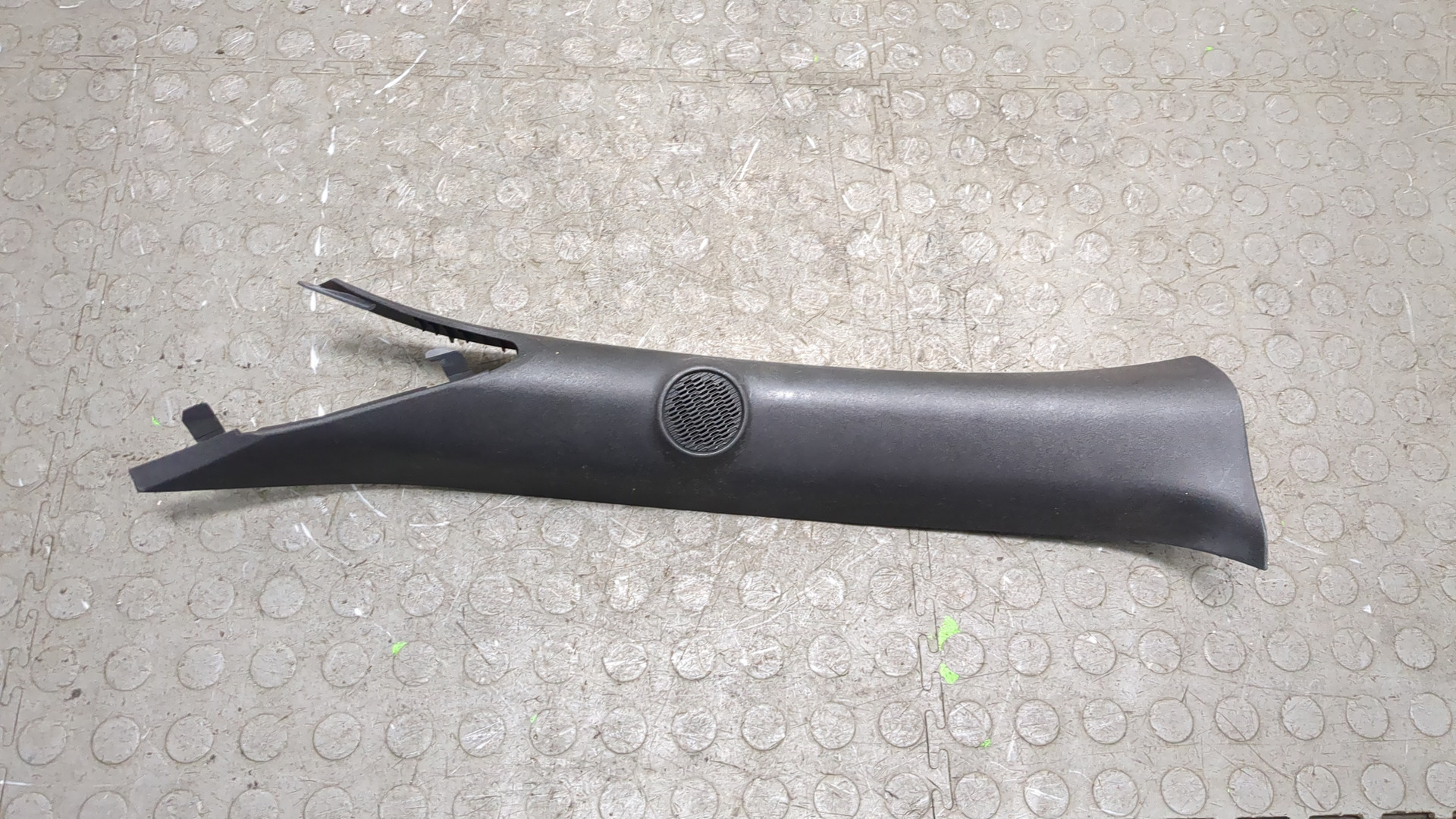 Обшивка стойки