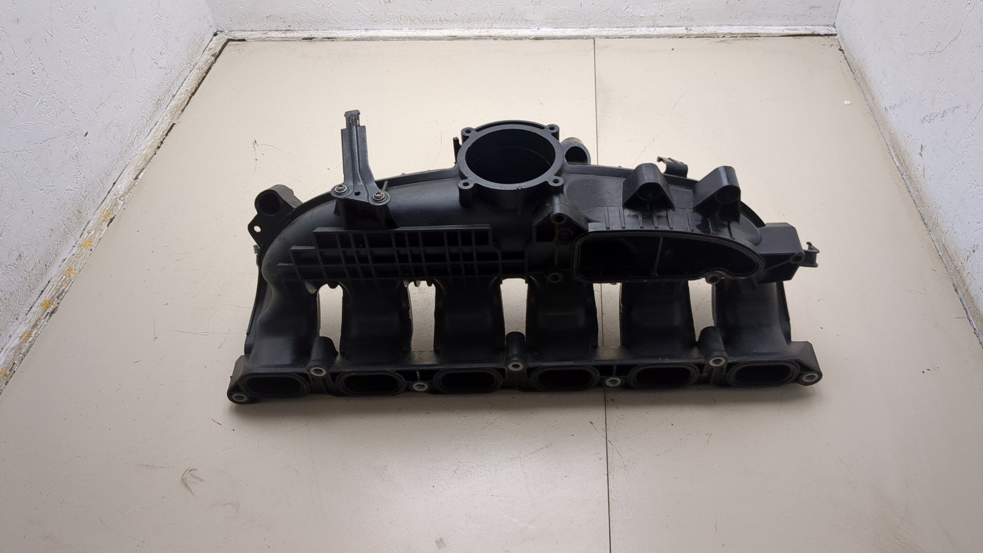 Коллектор впускной