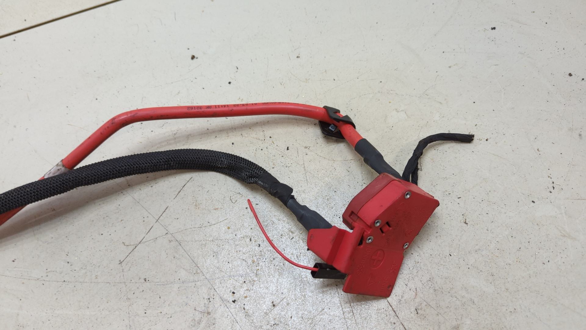 Провод высокого напряжения