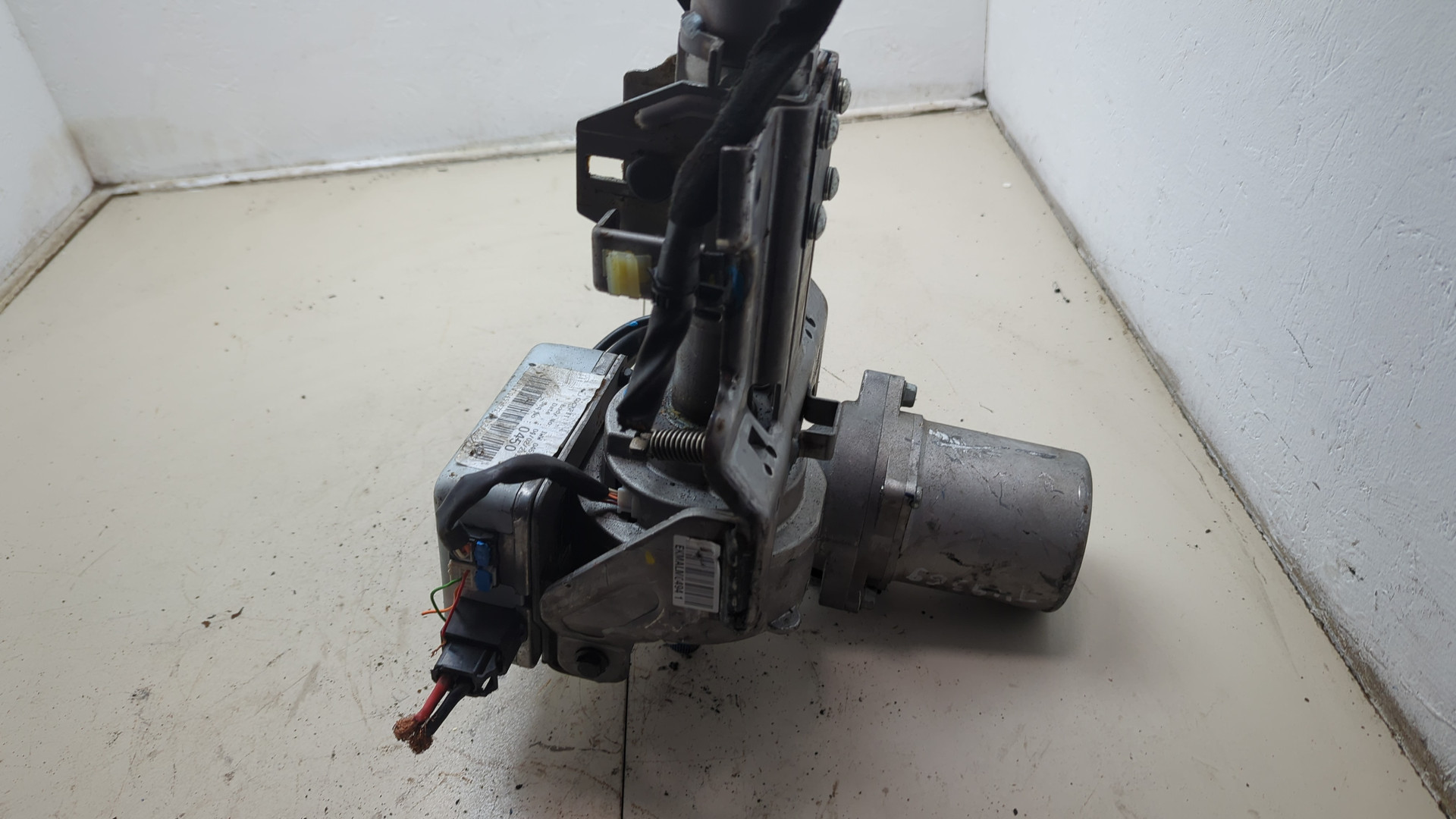 Серводвигатель рулевой рейки