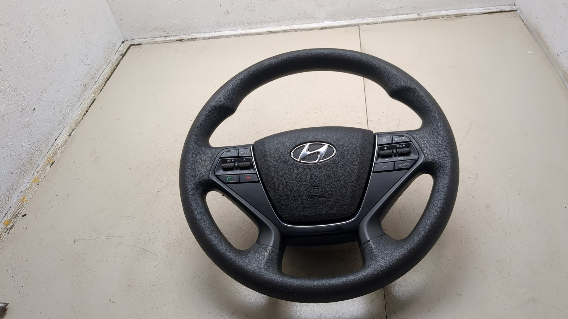 Рулевое колесо (руль)