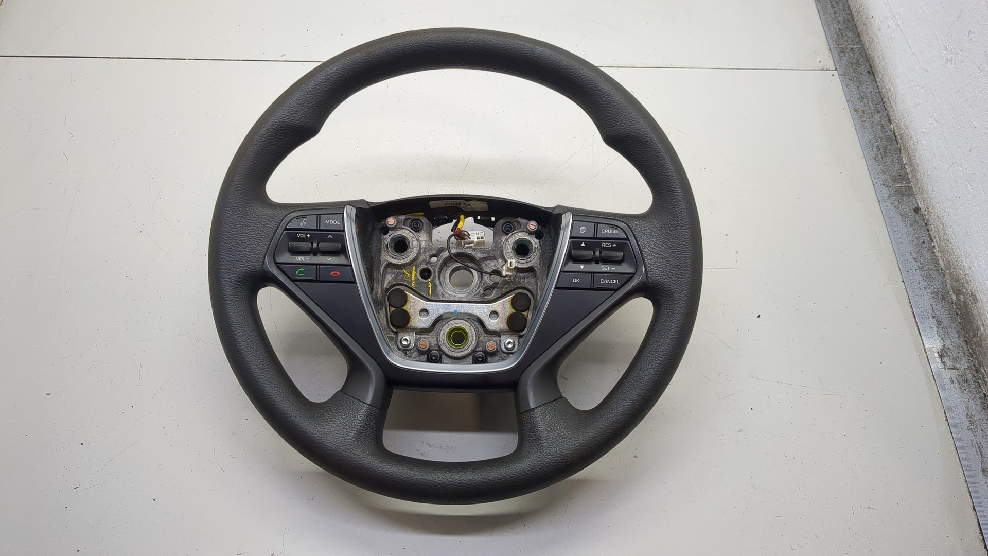 Рулевое колесо (руль)