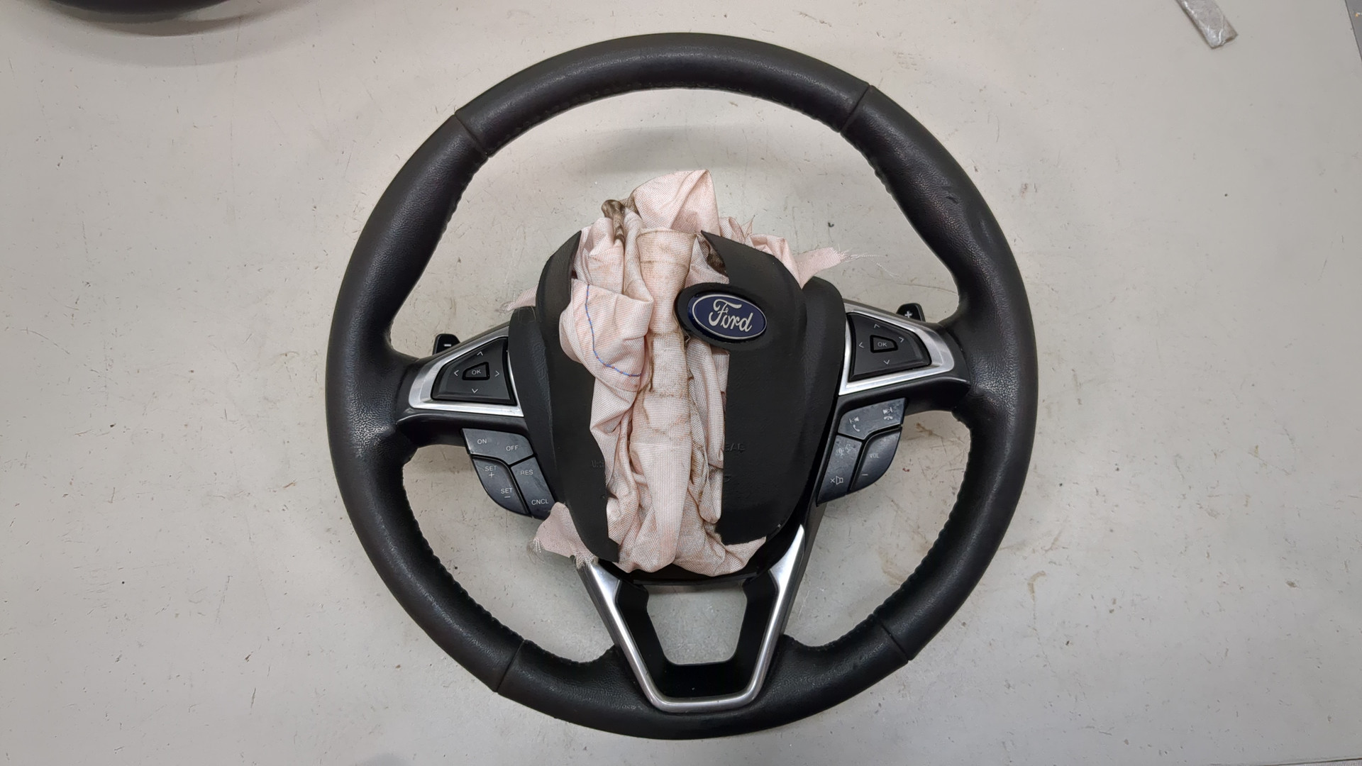 Рулевое колесо (руль)