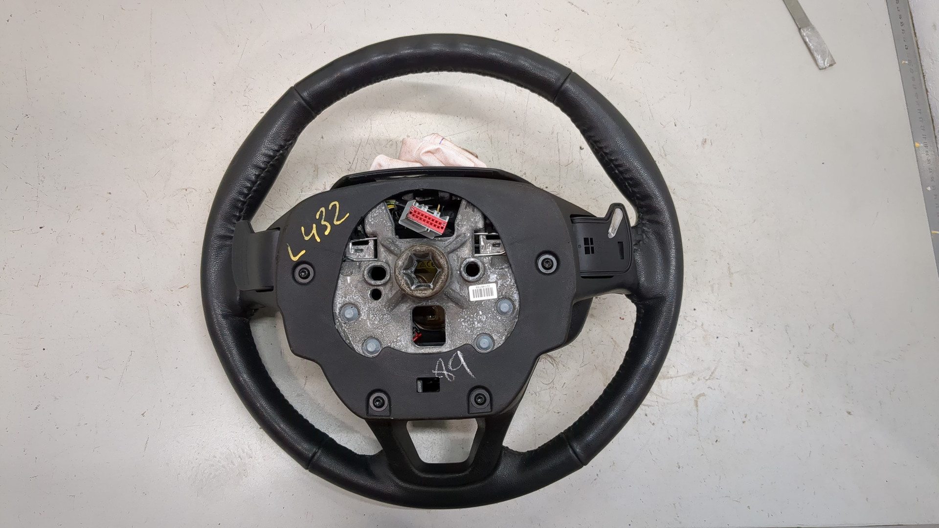 Рулевое колесо (руль)