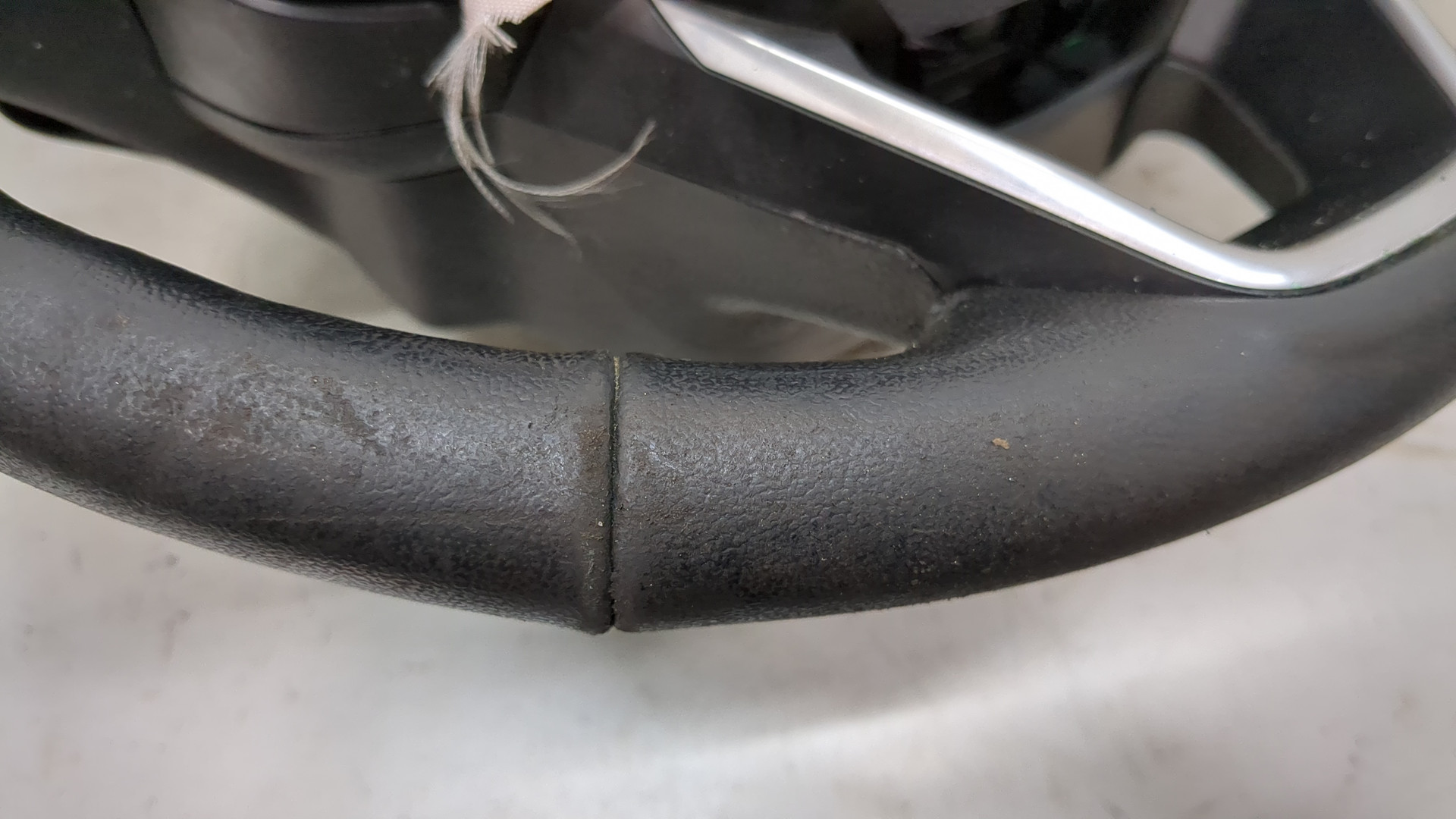 Рулевое колесо (руль)