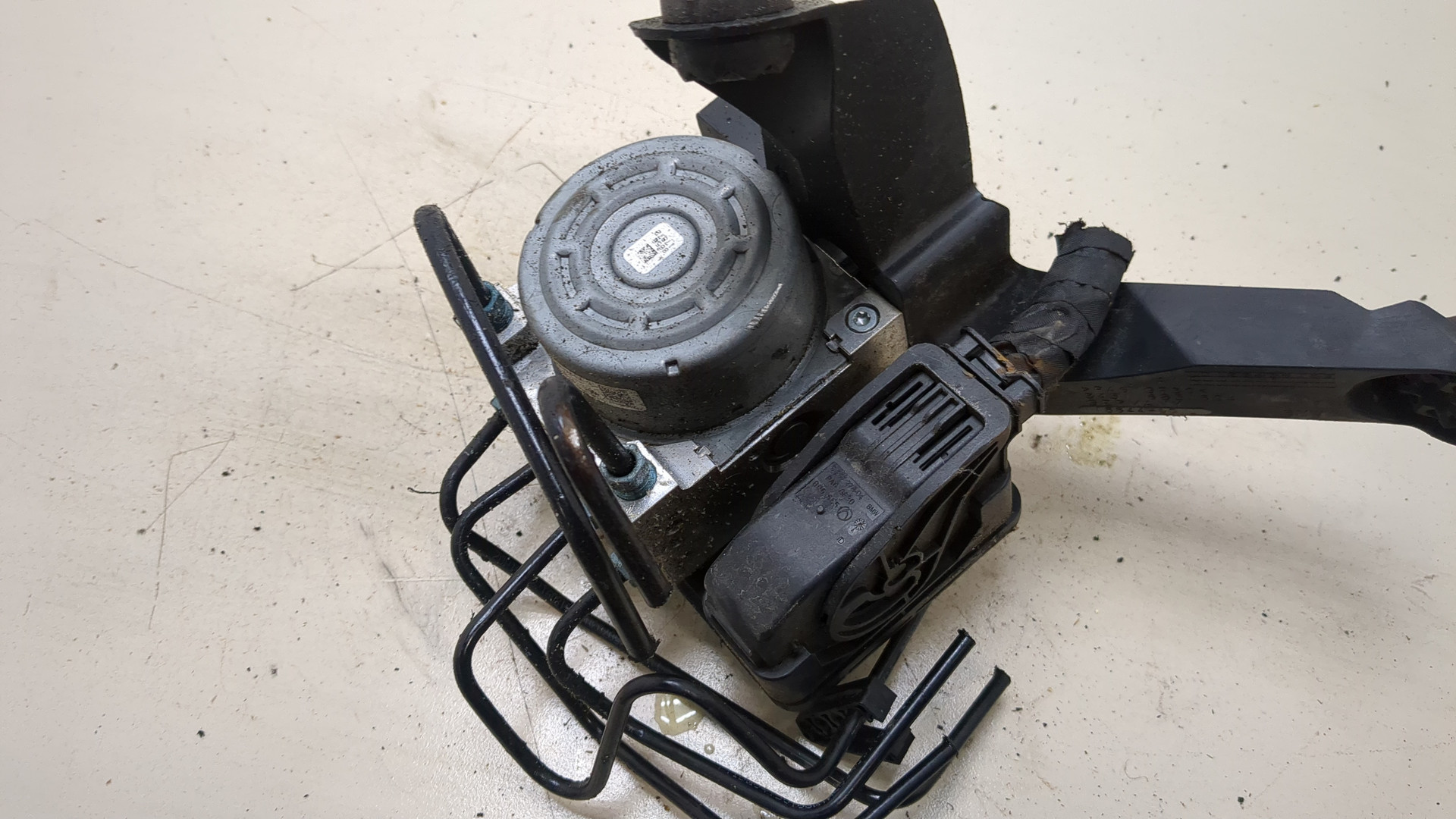 Блок ABS (насос)