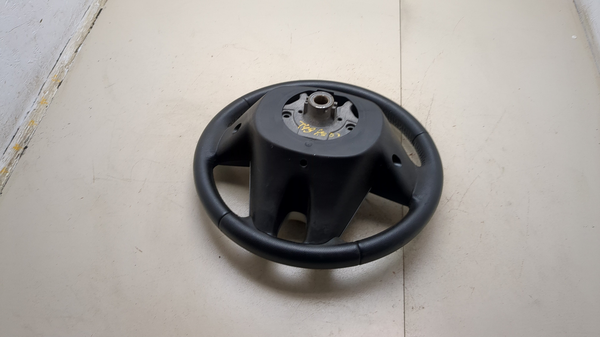 Рулевое колесо (руль)