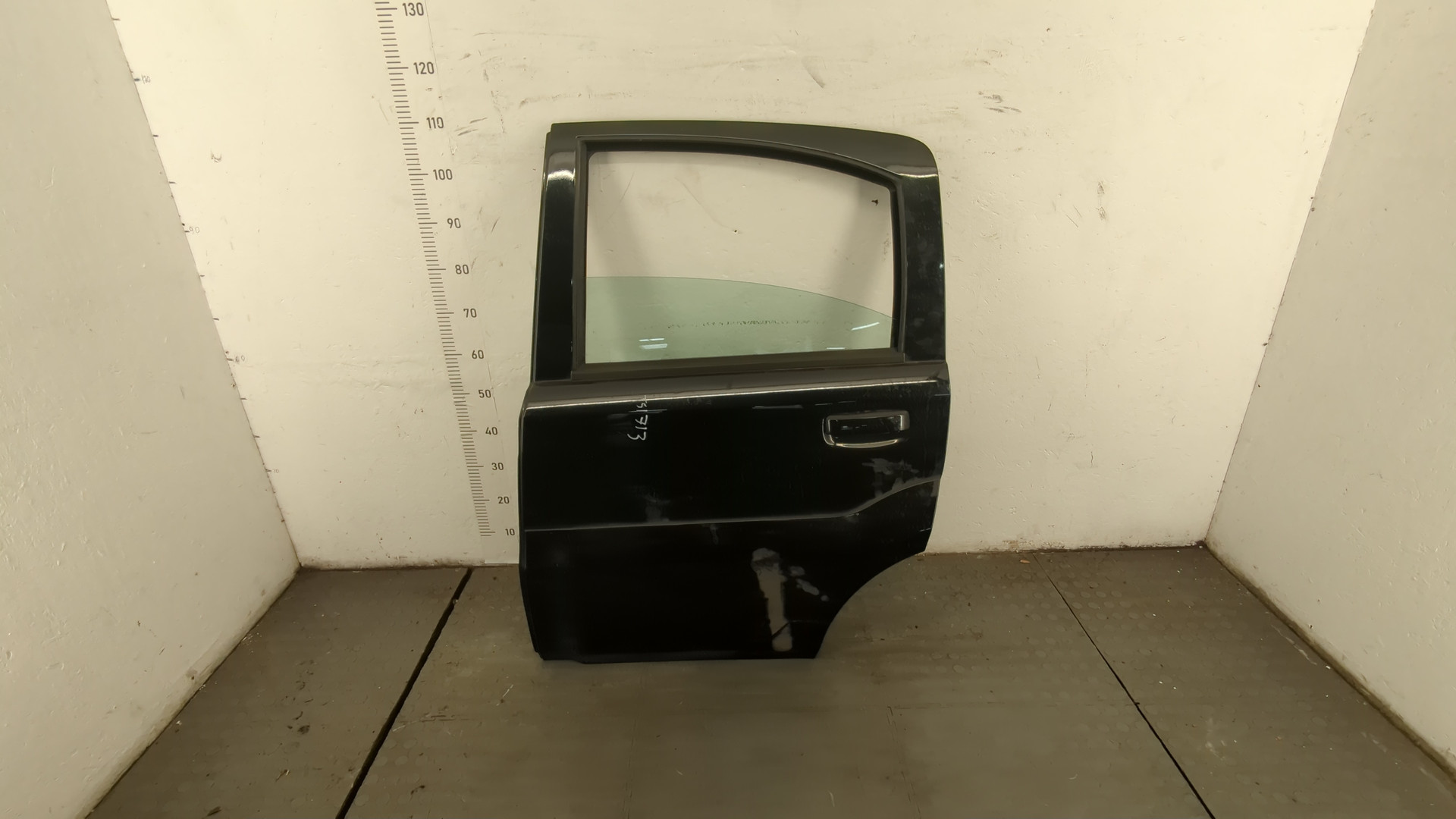 Дверь задняя левая