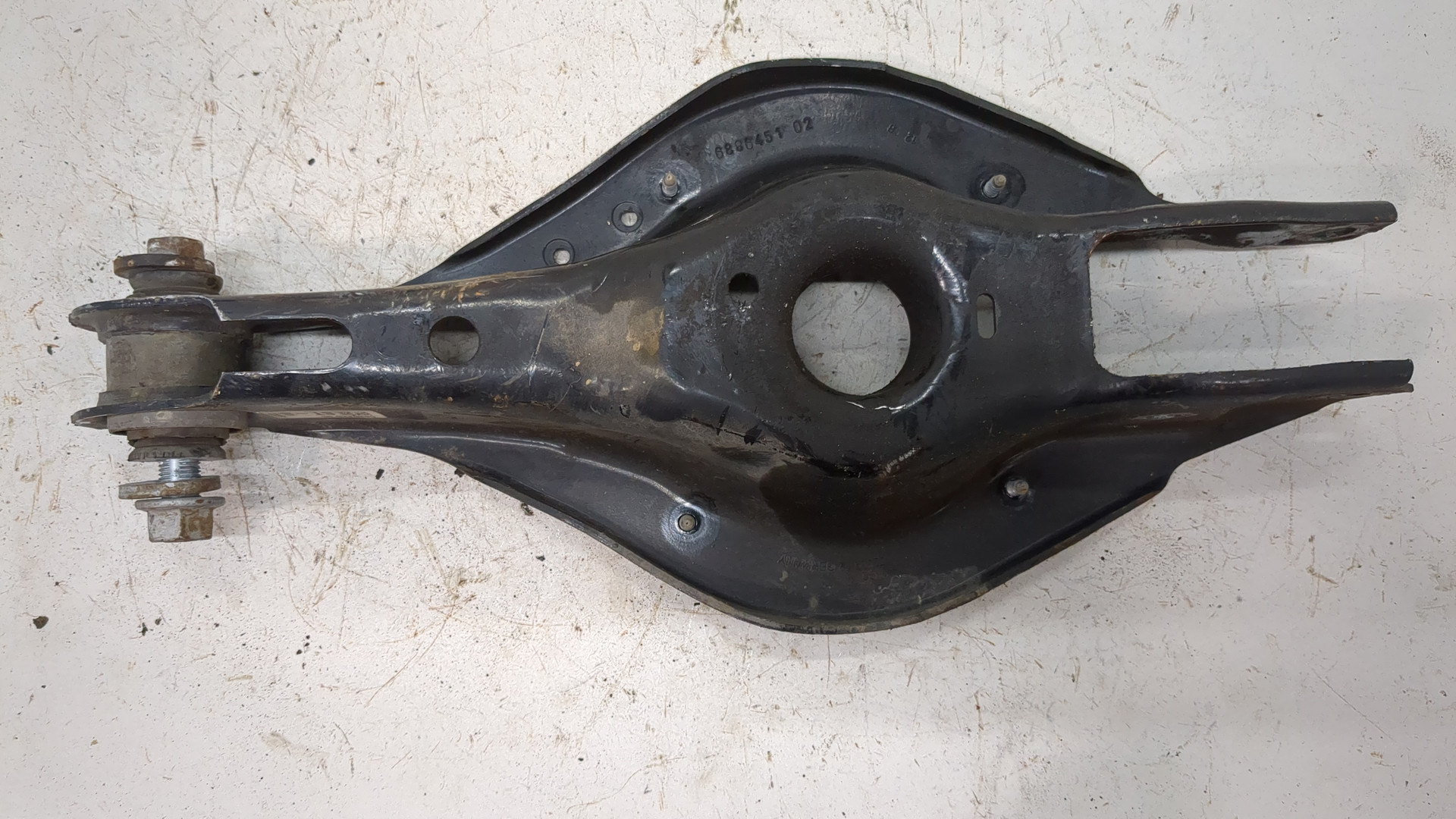 Рычаг задний