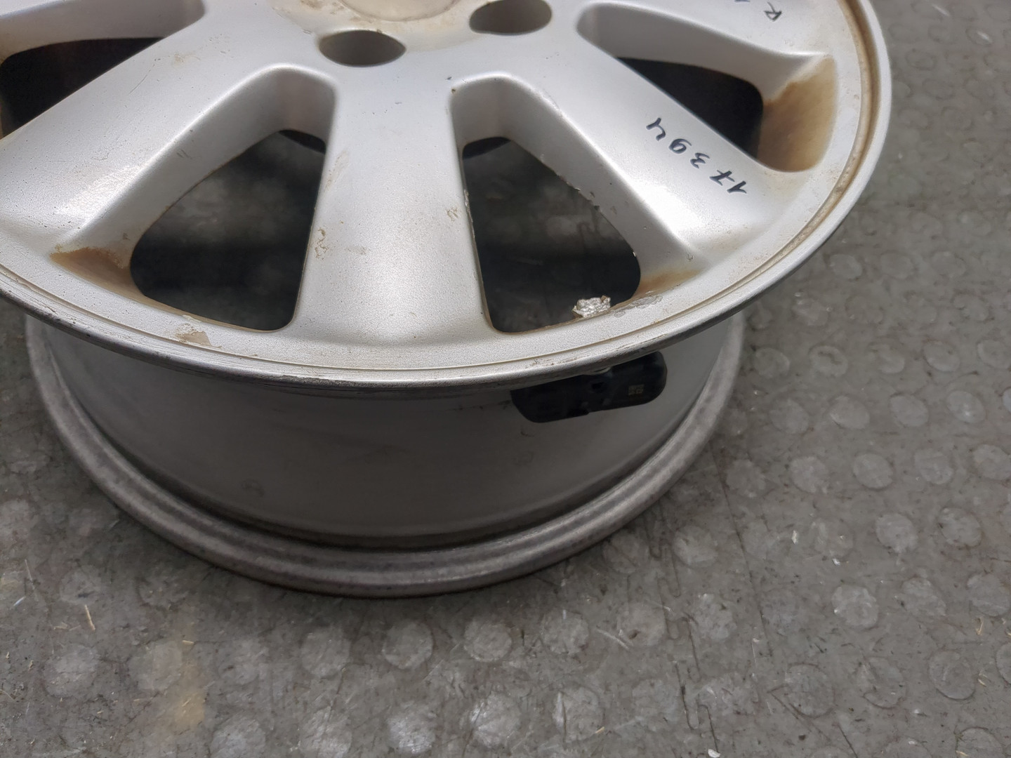 Диск колесный литой легкий сплав