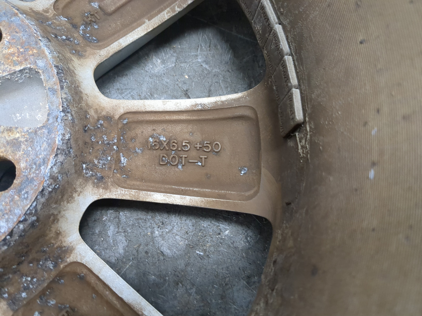 Диск колесный литой легкий сплав