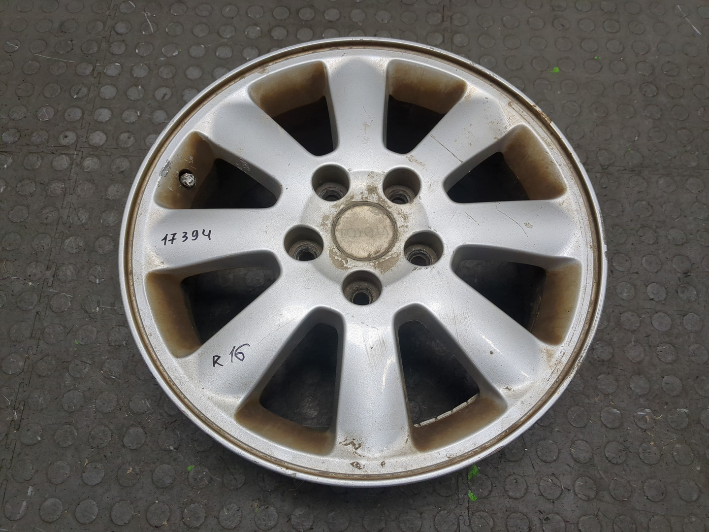 Диск колесный литой легкий сплав