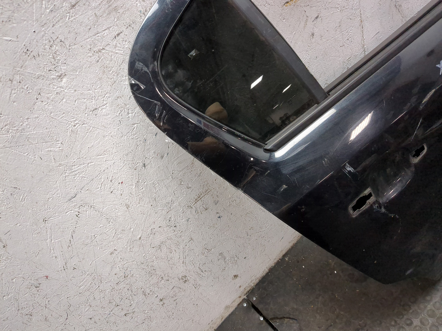 Дверь задняя правая