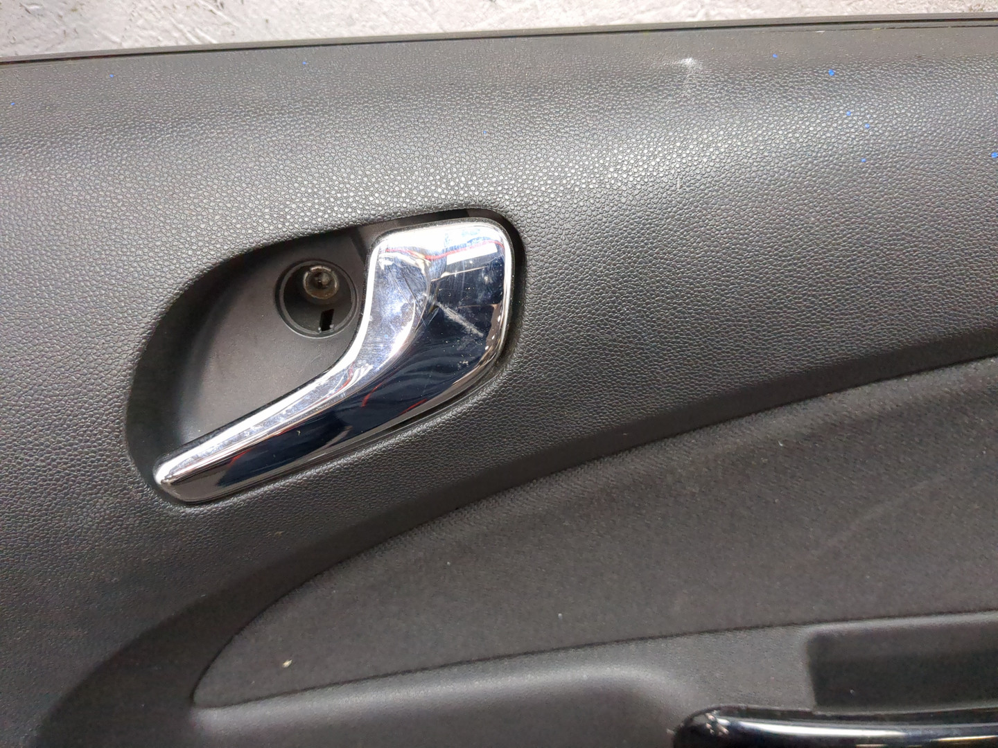 Дверь задняя правая