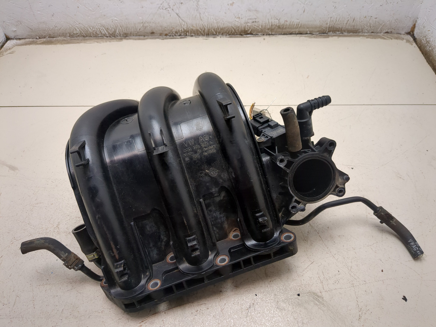 Коллектор впускной