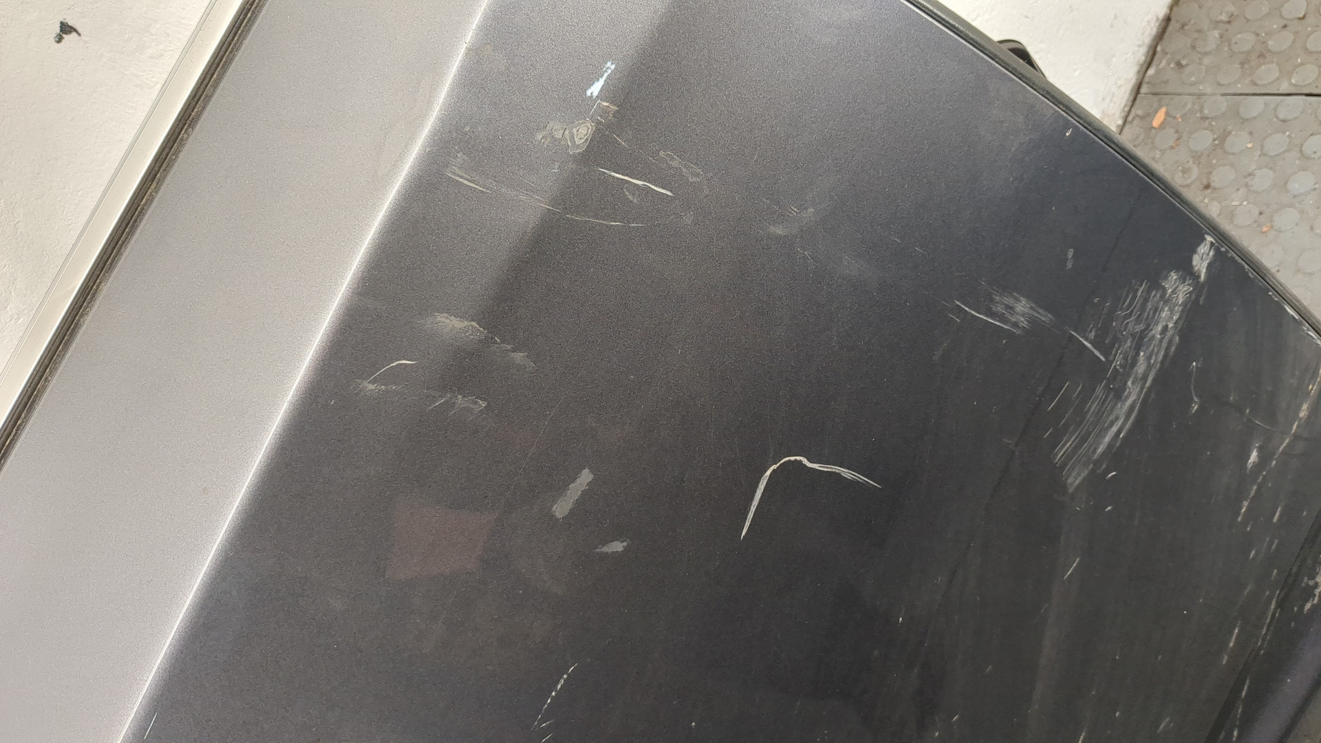 Дверь задняя правая