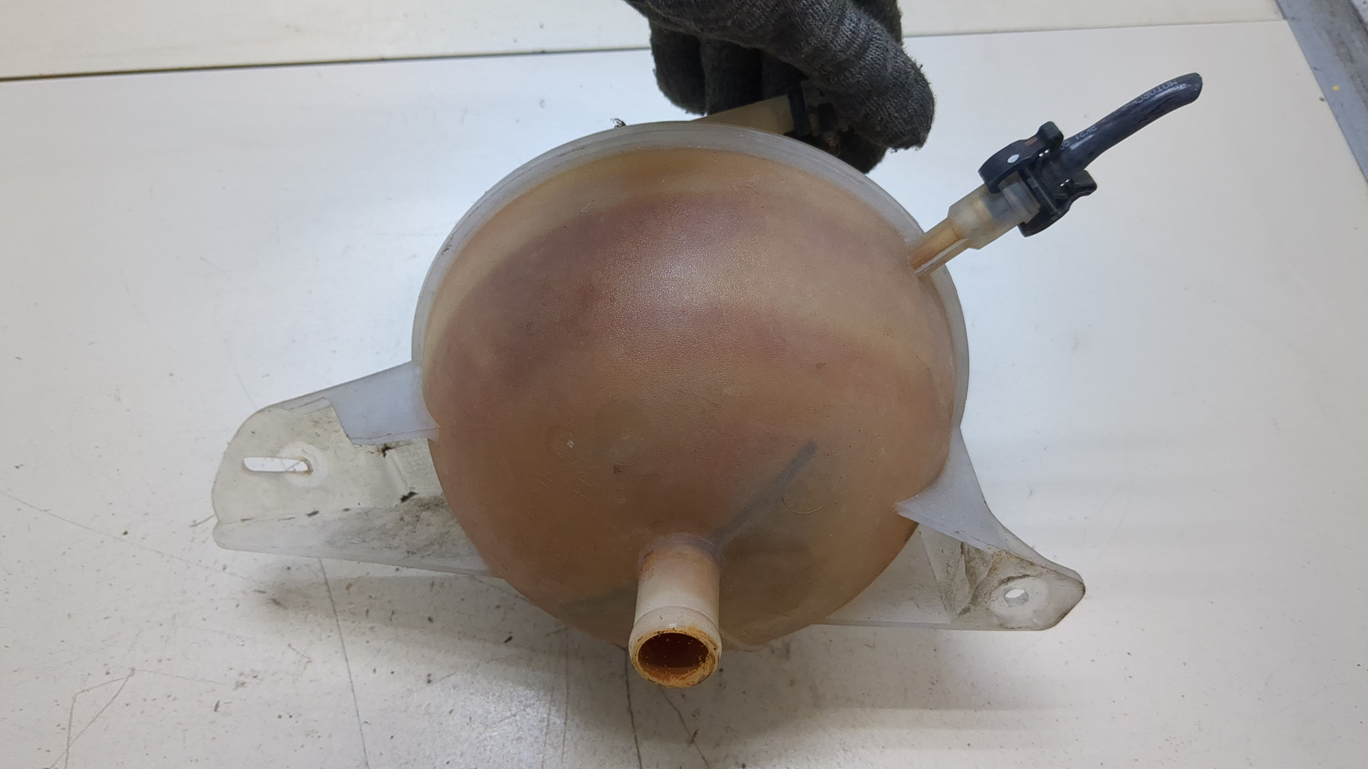 Бачок расширительный