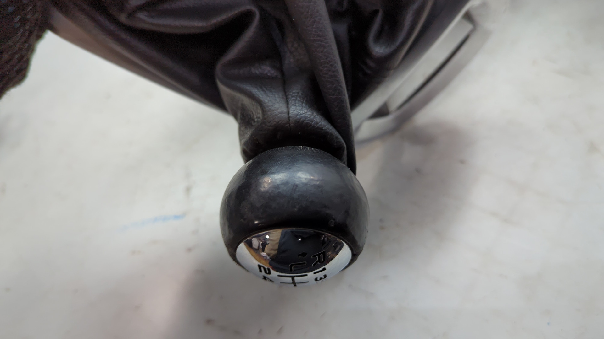 Кулиса МКПП / АКПП