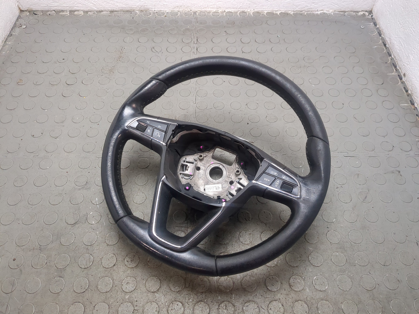 Рулевое колесо (руль)