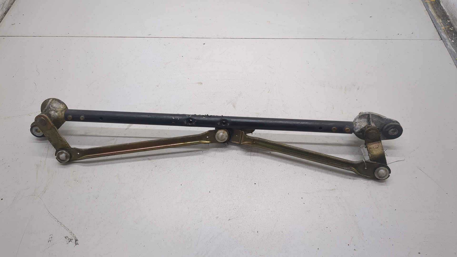 Трапеция стеклоочистителей