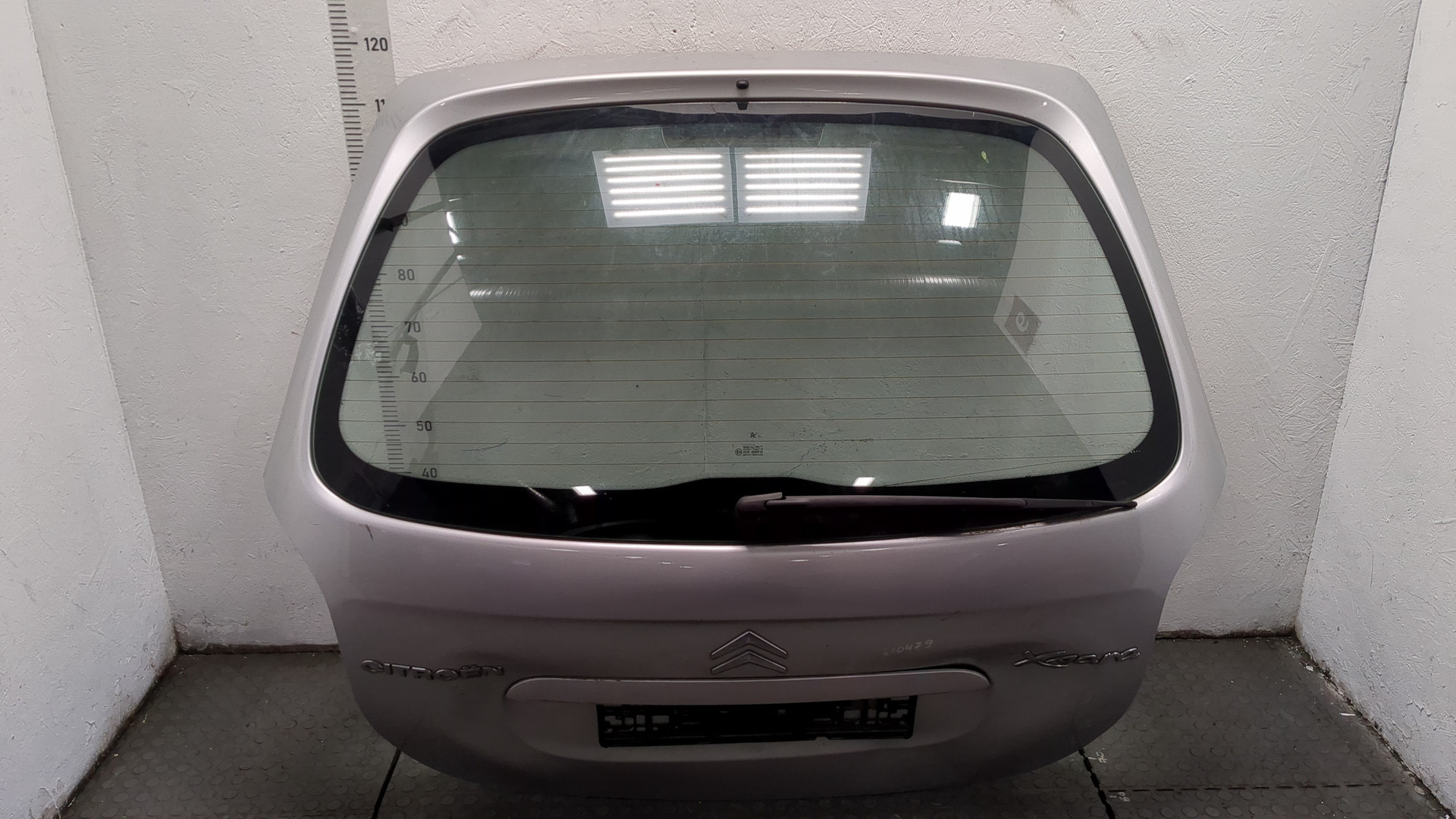 Дверь багажника